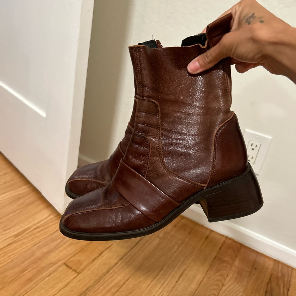 Asos leather brown ankle Chelsea boots size 6.5